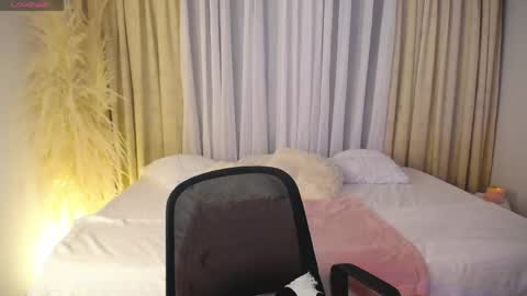Snapshot of allierose_ chatting on May 14, 4:03 pm Allie online show from May 14, 4:03 pm