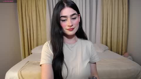 Snapshot of allierose_ chatting on May 28, 7:33 pm Allie online show from May 28, 7:33 pm