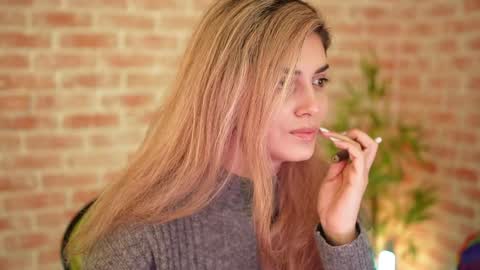 Allie online show from December 30, 1:14 pm