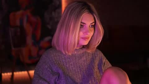 Allie online show from November 19, 5:51 am