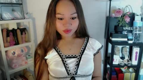 Snapshot of allirah20x chatting on June 30, 6:42 pm Allirah online show from June 30, 6:42 pm