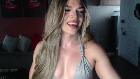 Snapshot of allisonfit chatting on April 30, 12:55 pm Allison Victoria online show from April 30, 12:55 pm