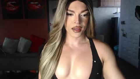 Snapshot of allisonfit chatting on May 10, 1:16 pm Allison Victoria online show from May 10, 1:16 pm