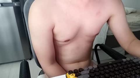 Snapshot of allisonmxxx chatting on September 21, 6:26 am AllisonM online show from September 21, 6:26 am