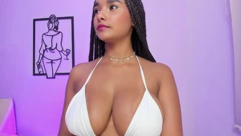 Snapshot of allisonn_bell chatting on April 30, 11:09 pm Allison online show from April 30, 11:09 pm
