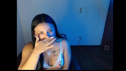 Snapshot of allisonn_smith18 chatting on May 1, 1:32 am Alisson online show from May 1, 1:32 am