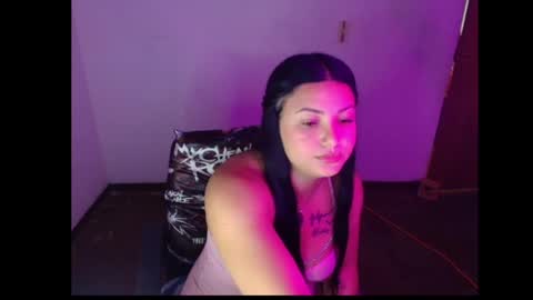 Snapshot of allisonn_smith18 chatting on May 3, 4:07 am Alisson online show from May 3, 4:07 am