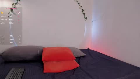 Alli  online show from March 23, 11:36 am