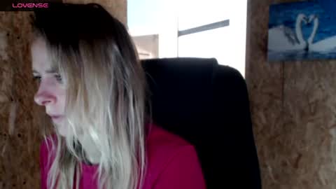 Snapshot of alllexandra chatting on June 16, 11:35 am alllexandra online show from June 16, 11:35 am