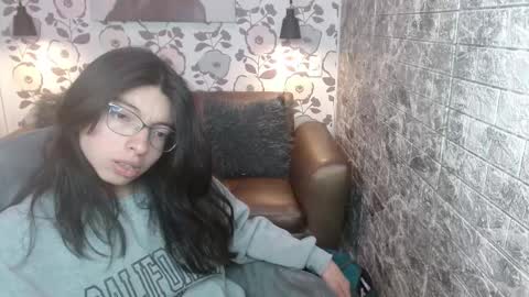 Snapshot of alllyson_ chatting on September 13, 7:57 pm alison online show from September 13, 7:57 pm