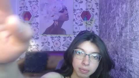 Snapshot of alllyson_ chatting on September 16, 7:37 pm alison online show from September 16, 7:37 pm