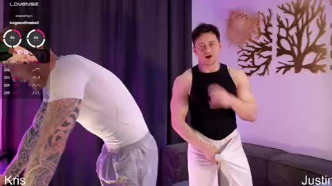 Snapshot of alltimehorny19 chatting on November 6, 9:05 pm Justin online show from November 6, 9:05 pm