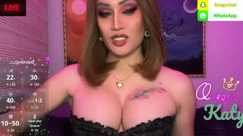 Snapshot of alluring_gemini chatting on May 13, 5:05 am Queen Majesty Katy online show from May 13, 5:05 am