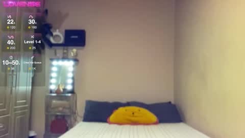 Snapshot of alluringallison chatting on November 5, 2:44 am Allison online show from November 5, 2:44 am