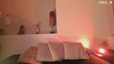 Snapshot of ally_addams chatting on May 22, 3:57 am Ally online show from May 22, 3:57 am