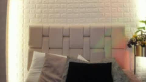 Snapshot of ally_addams chatting on May 29, 10:41 pm Ally online show from May 29, 10:41 pm