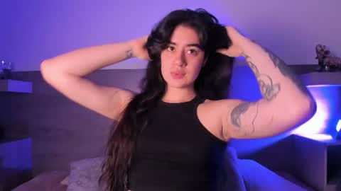 Snapshot of ally_addams chatting on June 20, 10:45 pm Ally online show from June 20, 10:45 pm