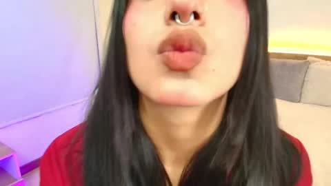 Snapshot of ally_bu chatting on April 16, 8:31 pm Ally online show from April 16, 8:31 pm