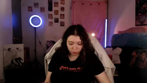 Snapshot of ally_donfort chatting on April 28, 2:27 am Ally online show from April 28, 2:27 am