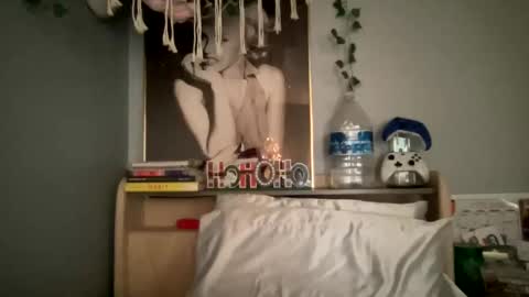 Snapshot of allyanalangel chatting on December 26, 1:10 pm allyanalangel online show from December 26, 1:10 pm