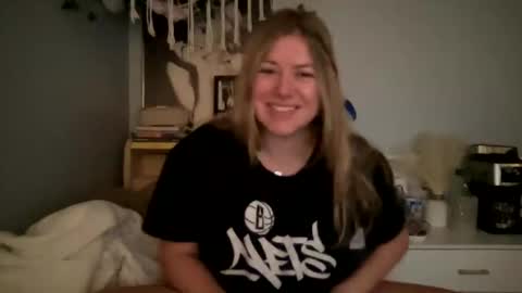 Snapshot of allyanalangel chatting on December 29, 2:42 pm allyanalangel online show from December 29, 2:42 pm