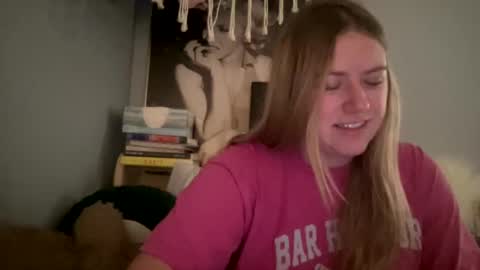 Snapshot of allyanalangel chatting on January 5, 6:02 am allyanalangel online show from January 5, 6:02 am