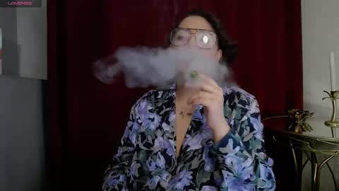         online show from November 6, 6:20 pm