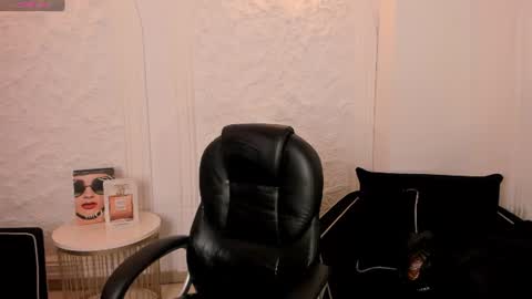 Alisson online show from July 17, 10:22 am