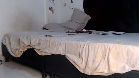 Snapshot of allyka_transsm chatting on June 15, 1:30 am Allyka online show from June 15, 1:30 am