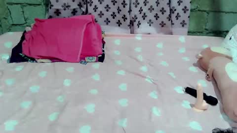 Snapshot of allys_collens chatting on May 21, 5:36 am allys_collens online show from May 21, 5:36 am