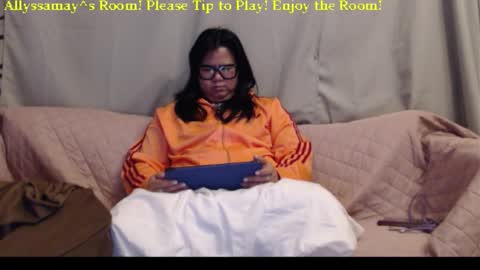 Allyssamay online show from March 20, 5:01 am