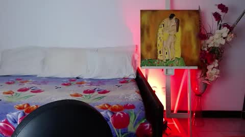 alma_art_ online show from September 15, 10:21 pm