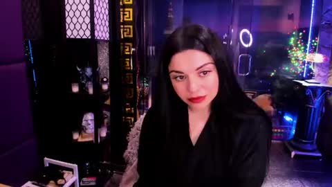 Snapshot of alma_pearl chatting on June 19, 7:01 am Alma online show from June 19, 7:01 am
