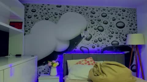 Snapshot of almafancy chatting on May 11, 5:24 am Alma online show from May 11, 5:24 am