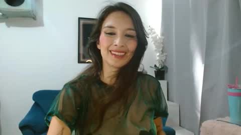 Snapshot of almaglow chatting on May 16, 4:17 pm Alma online show from May 16, 4:17 pm