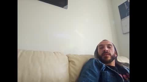 Snapshot of almarik chatting on December 1, 7:19 pm almarik online show from December 1, 7:19 pm