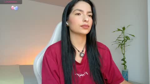 Snapshot of almatease chatting on June 8, 1:11 pm Alma online show from June 8, 1:11 pm