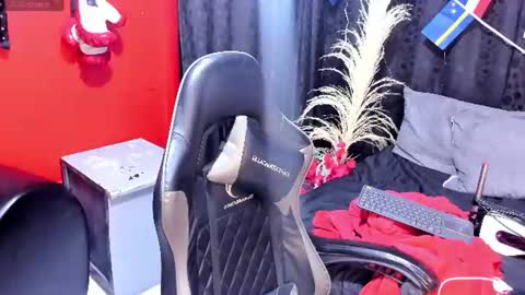 Snapshot of almazz_ chatting on July 2, 8:48 pm Santy online show from July 2, 8:48 pm