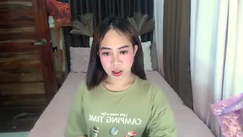 Snapshot of almira_scott chatting on June 9, 7:14 pm almira_scott online show from June 9, 7:14 pm