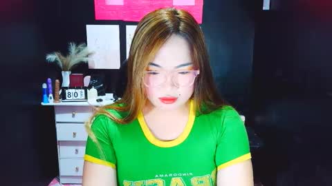 Almira online show from January 9, 2:36 am