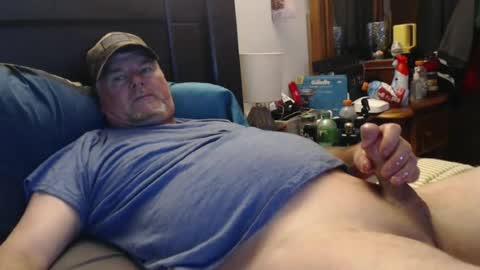Snapshot of almostheaven chatting on July 13, 11:57 am almostheaven online show from July 13, 11:57 am