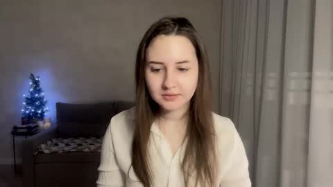 Anna online show from December 14, 9:19 pm