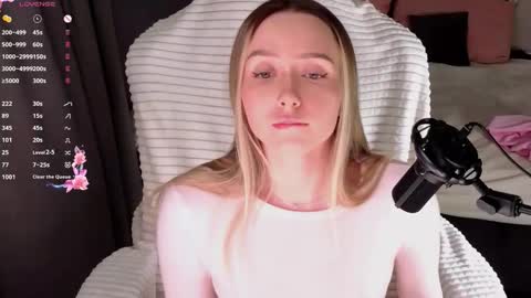 Lia online show from February 15, 7:51 am