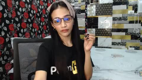 Snapshot of alondra_aleng_ereng chatting on January 12, 2:35 am Alondra online show from January 12, 2:35 am