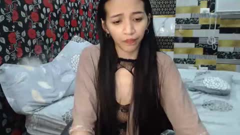 Snapshot of alondra_aleng_ereng chatting on January 14, 6:24 am Alondra online show from January 14, 6:24 am