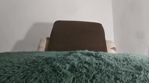 alotofcream4u online show from March 18, 5:43 am