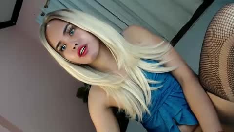 Snapshot of alove_too_last chatting on January 15, 8:48 pm LEXY online show from January 15, 8:48 pm