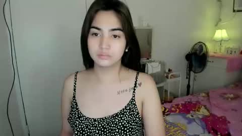 Snapshot of alovelydollnica chatting on April 21, 1:53 am alovelydollnica online show from April 21, 1:53 am