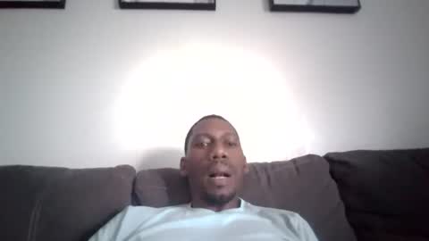 Snapshot of aloysiuz chatting on June 25, 6:45 pm Aloysius online show from June 25, 6:45 pm