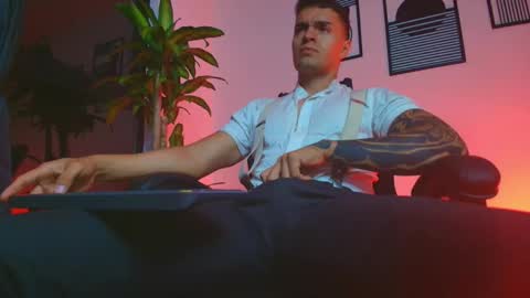 alpha_dominus_ online show from April 1, 3:29 am